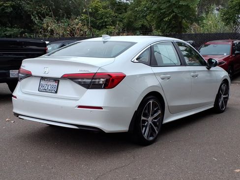 Used 2024 Honda Civic Touring image 4