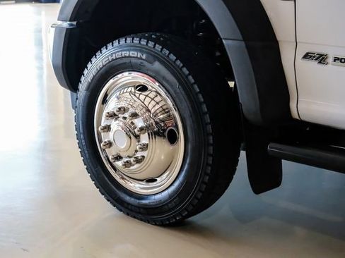 Used 2018 Ford F550 2WD Regular Cab Super Duty image 44