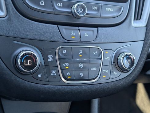 Used 2023 Chevrolet Malibu LT image 7