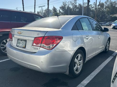 Used 2012 Chevrolet Cruze LT FWD image 3