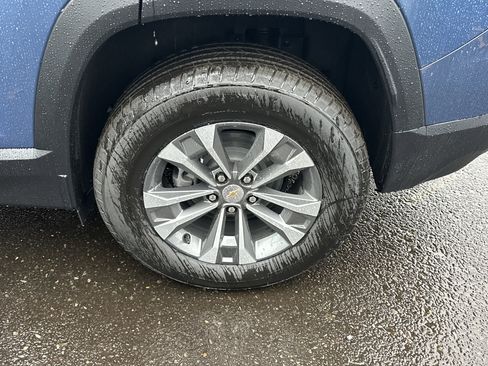 New 2026 Chevrolet Equinox LT w/ Convenience Package II image 25