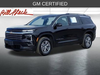 Certified 2025 Chevrolet Traverse LT