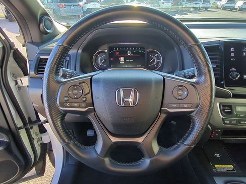Used 2024 Honda Passport EX-L image 18