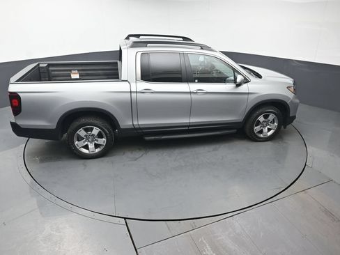 Certified 2025 Honda Ridgeline RTL image 43