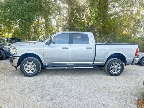 Used 2022 RAM 2500 Laramie AWD/4WD image 4