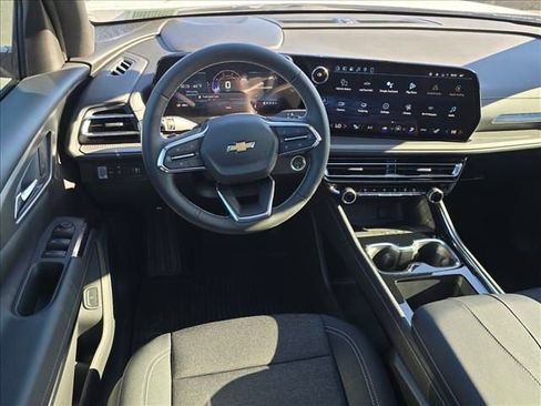 New 2026 Chevrolet Traverse LT w/ Sun and Wheel Package image 15