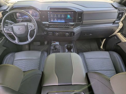 Used 2023 Chevrolet Silverado 1500 ZR2 w/ Technology Package AWD/4WD image 13