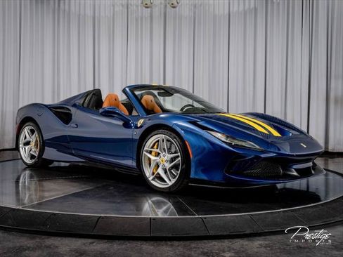 Used 2022 Ferrari F8 Tributo RWD image 27