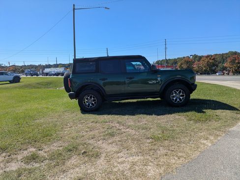 Certified 2024 Ford Bronco Badlands image 3