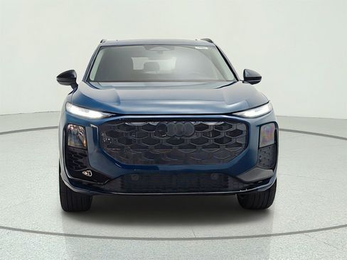 New 2026 Audi Q3 quattro 2.0T AWD/4WD image 2