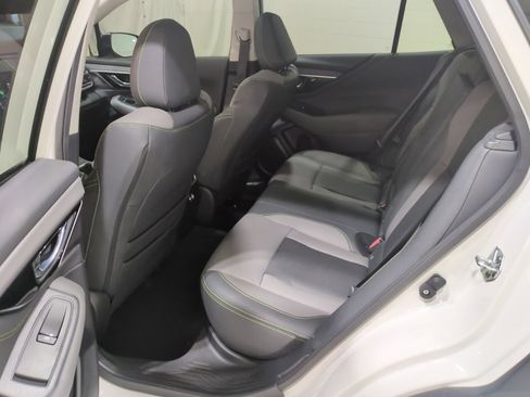 Used 2024 Subaru Outback Onyx Edition AWD/4WD image 15