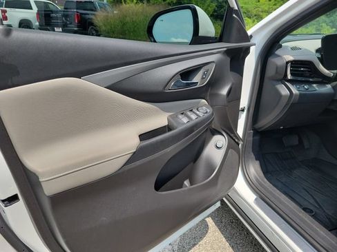Used 2025 Buick Envista Avenir FWD image 16