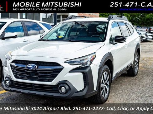 Used 2023 Subaru Outback Premium AWD/4WD image 1