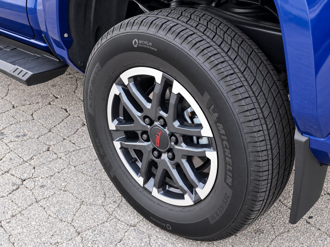 Used 2024 Toyota Tacoma TRD Sport w/ TRD Sport Upgrade Package AWD/4WD image 12
