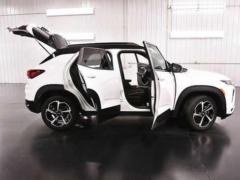 Used 2023 Chevrolet TrailBlazer RS w/ Convenience Package image 31