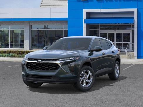 New 2026 Chevrolet Trax LS FWD image 6