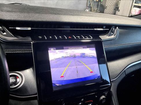 Used 2021 Jeep Grand Cherokee L Laredo image 27