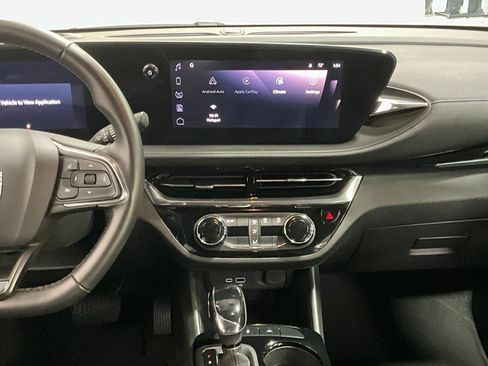 Used 2025 Buick Envista Sport Touring FWD image 8