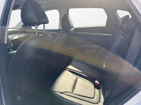 Used 2022 Hyundai Tucson Limited image 15