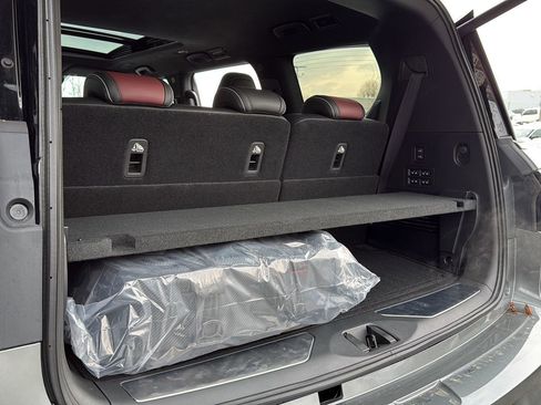 New 2026 INFINITI QX80 Autograph image 30