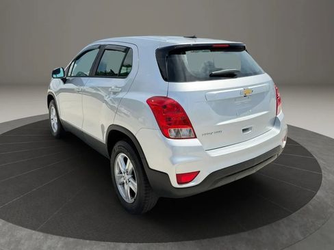 Used 2018 Chevrolet Trax LS AWD/4WD image 8