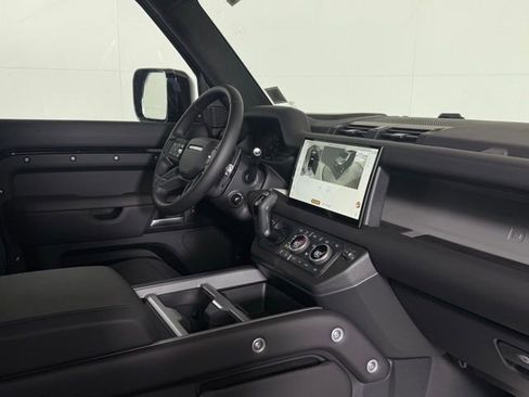 New 2025 Land Rover Defender 110 V8 image 20
