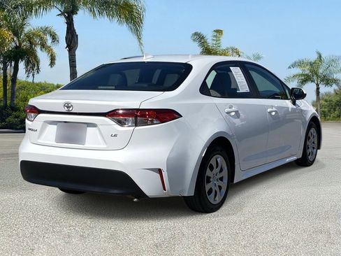 Used 2024 Toyota Corolla LE FWD image 5