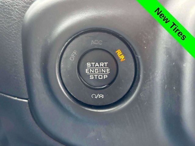 Used 2022 Jeep Wrangler Unlimited Rubicon 4xe w/ Cold Weather Group AWD/4WD image 15