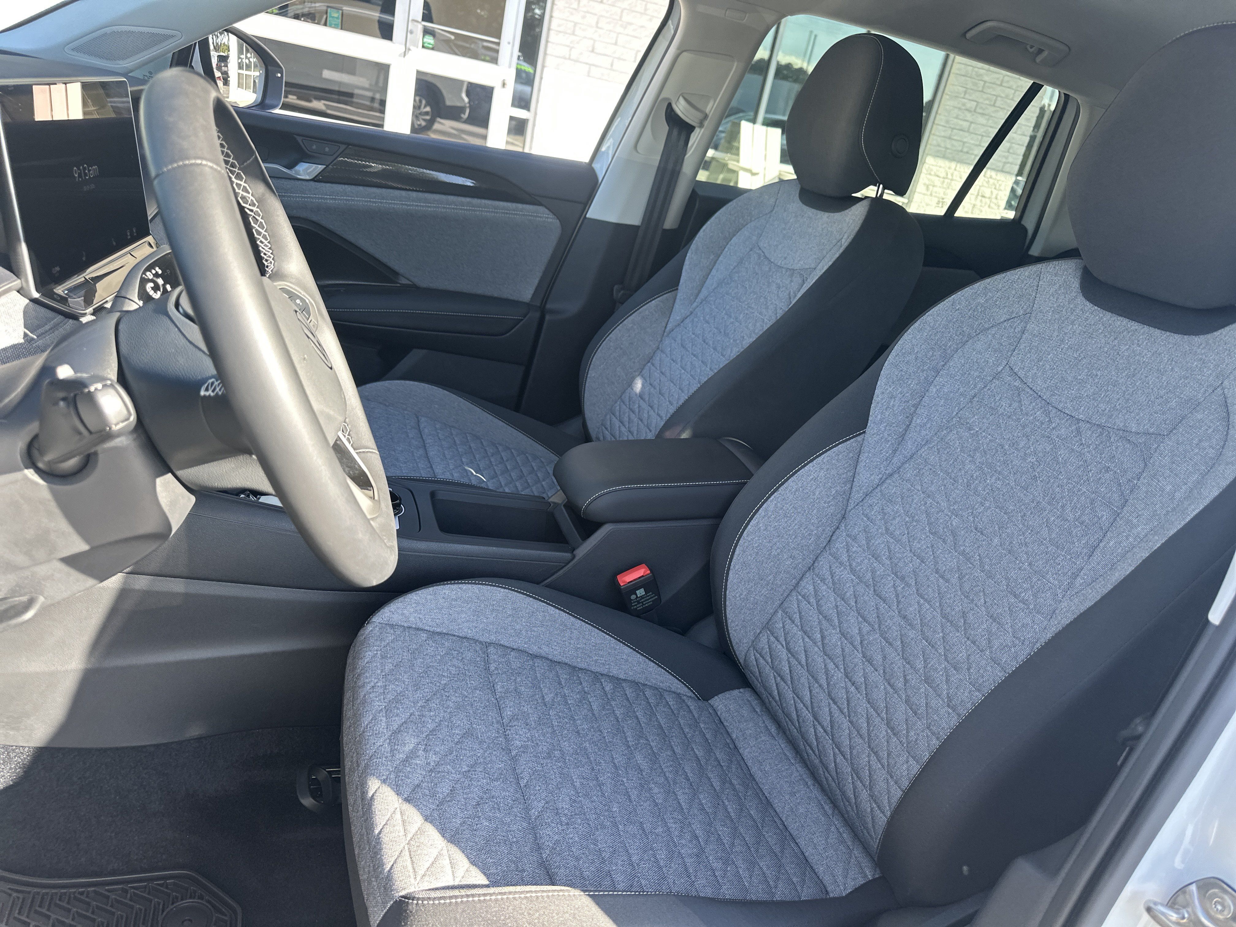 Used 2025 Volkswagen Tiguan S FWD image 11