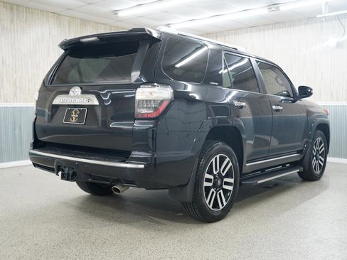 Used 2021 Toyota 4Runner Limited AWD/4WD image 10