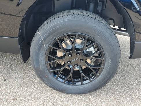 New 2025 Ford Maverick XL image 5