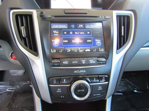 Used 2016 Acura TLX w/ Technology Package FWD image 19
