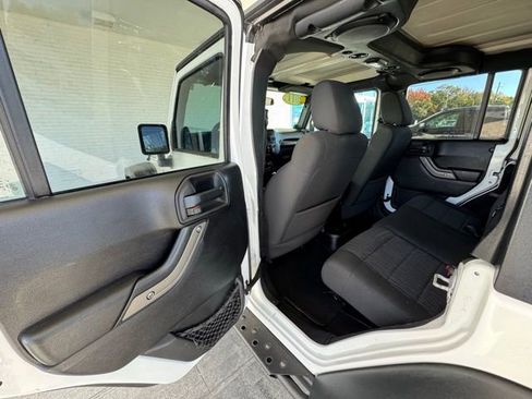 Used 2011 Jeep Wrangler Unlimited Sport image 20