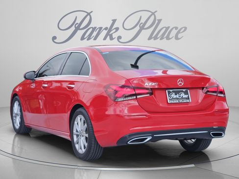 Used 2020 Mercedes-Benz A 220 image 3