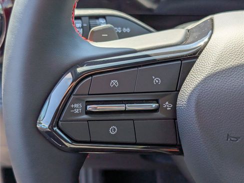 New 2026 Chevrolet Equinox RS w/ Safety and Technology Package AWD/4WD image 19