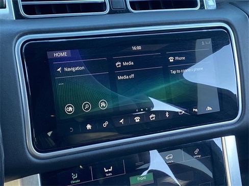 Used 2018 Land Rover Range Rover HSE image 13