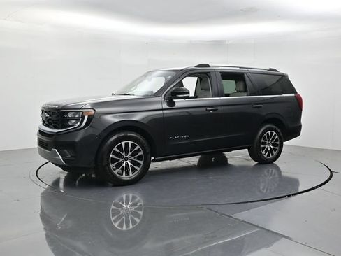 Certified 2025 Ford Expedition Platinum AWD/4WD image 6