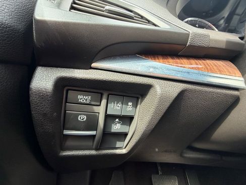 Used 2020 Acura MDX SH-AWD image 39