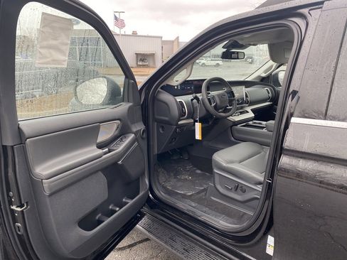 New 2026 Ford Expedition Max Active image 10