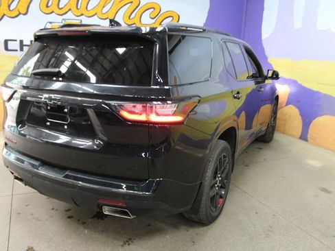 Used 2021 Chevrolet Traverse Premier w/ Redline Edition AWD/4WD image 8