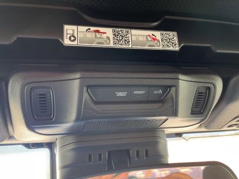 Used 2024 Jeep Wrangler Sport S image 29