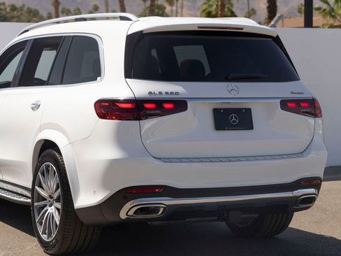 New 2026 Mercedes-Benz GLS 580 4MATIC image 8