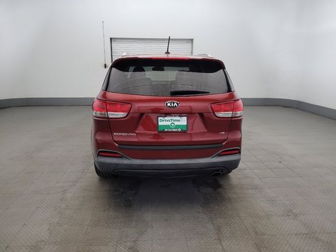 Used 2018 Kia Sorento LX AWD/4WD image 6