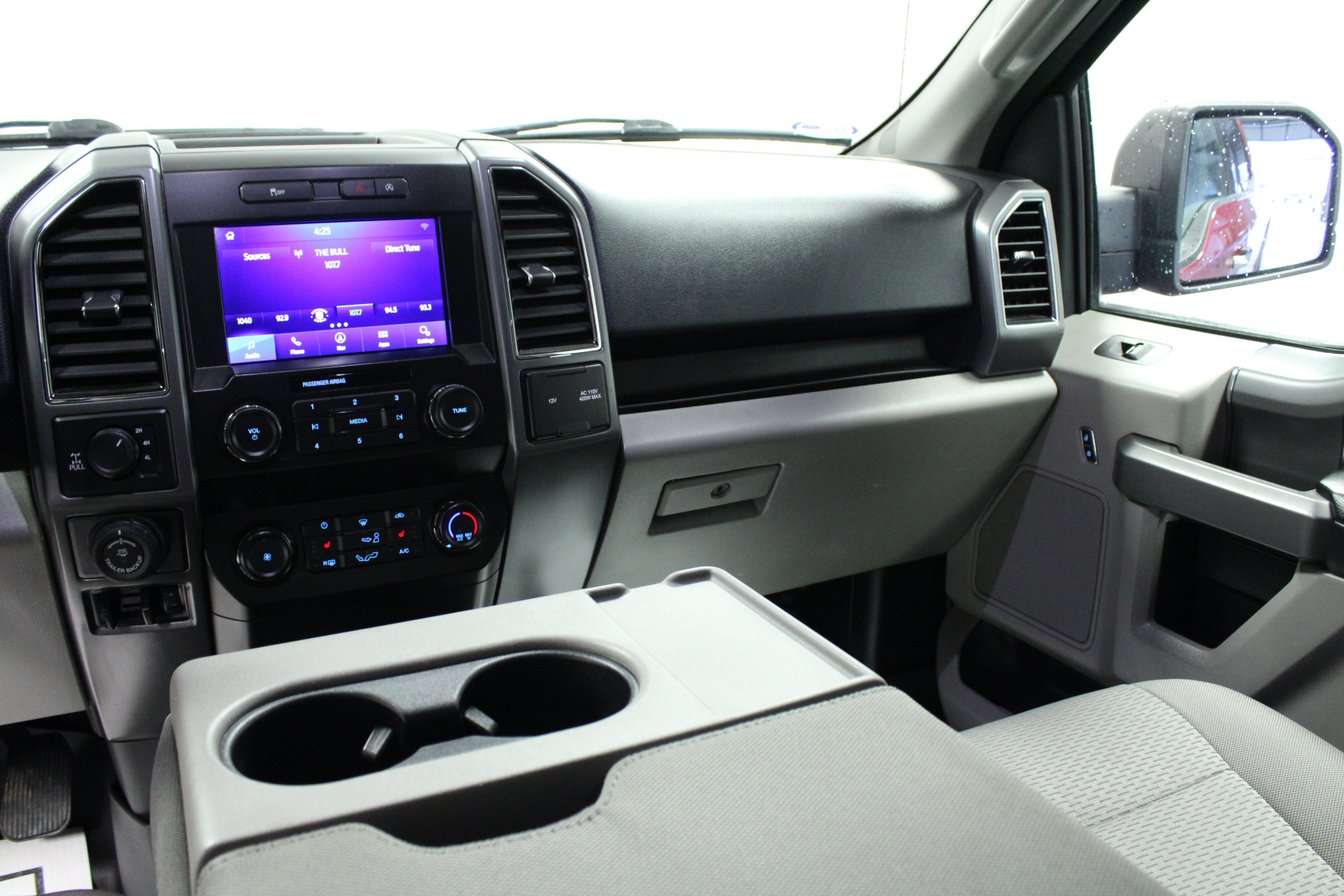 Used 2020 Ford F150 XLT w/ Equipment Group 302A Luxury AWD/4WD image 19