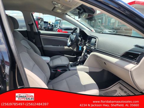 Used 2020 Hyundai Elantra SEL FWD image 9