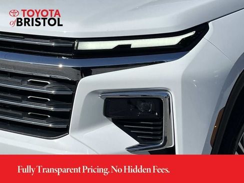 Used 2026 Chevrolet Traverse LT w/ Driver Confidence Package AWD/4WD image 10