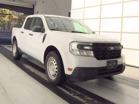 Used 2022 Ford Maverick XL image 6