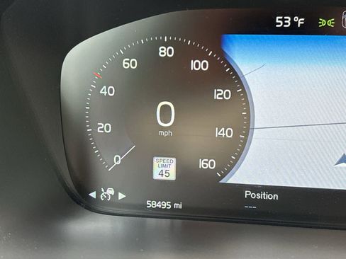 Used 2018 Volvo XC90 T6 Momentum w/ Convenience Package AWD/4WD image 10