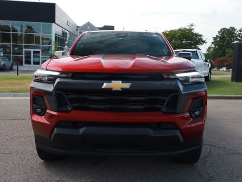 Used 2023 Chevrolet Colorado LT w/ LT Convenience Package III RWD image 8