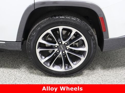 Used 2022 Jeep Wagoneer Series III w/ Premium Group I image 10